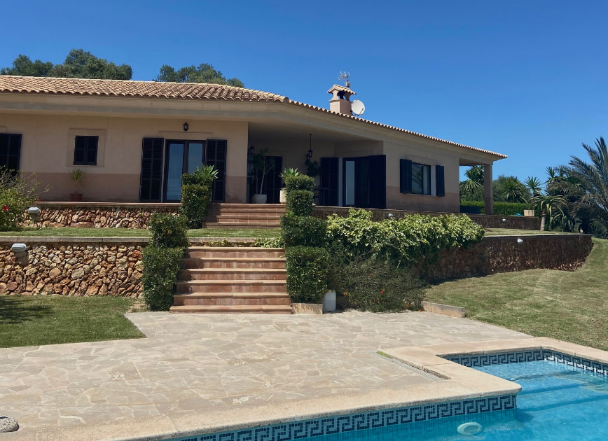 Outside view of the villa from the pool